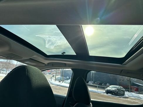 Used 2026 Nissan Kicks SV w/ SV Premium Package image 7