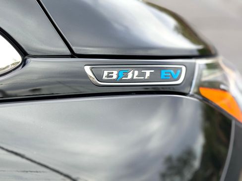Used 2019 Chevrolet Bolt LT image 32