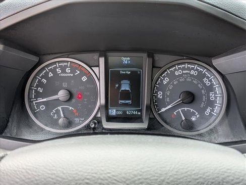 Used 2022 Toyota Tacoma TRD Sport w/ Technology Package RWD image 11
