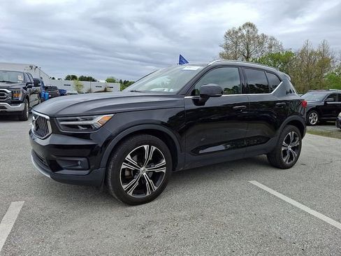 Used 2021 Volvo XC40 T5 Inscription w/ Climate Package AWD/4WD image 6