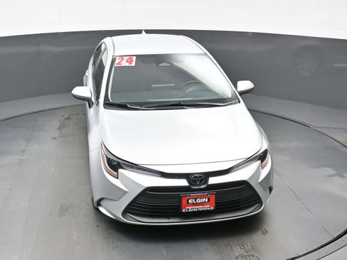 Used 2024 Toyota Corolla LE FWD image 33