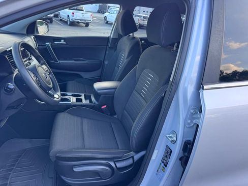 Used 2018 Kia Sportage LX AWD/4WD image 18