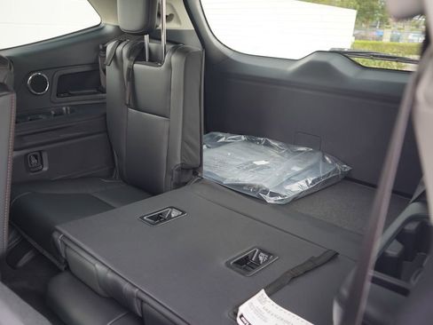 New 2026 Subaru Ascent Limited Bronze image 8