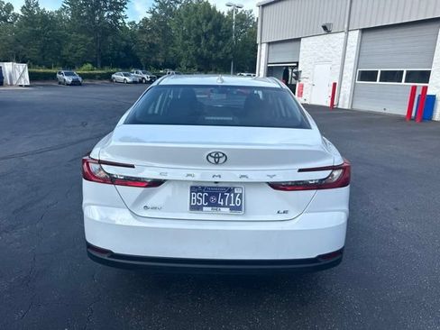 Used 2025 Toyota Camry LE FWD image 5