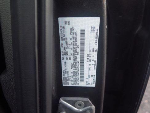 Used 2017 Ford Escape SE w/ Equipment Group 201A image 38