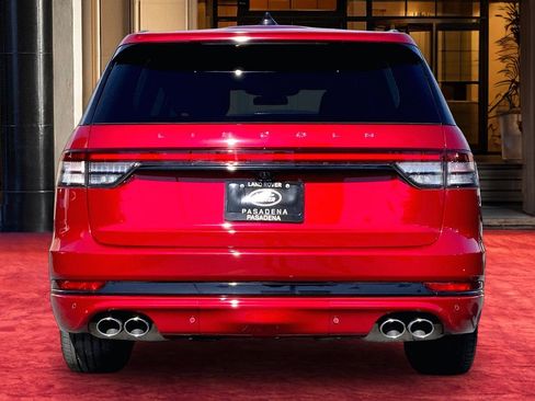 Used 2025 Lincoln Aviator Reserve w/ Equipment Group 201A image 4