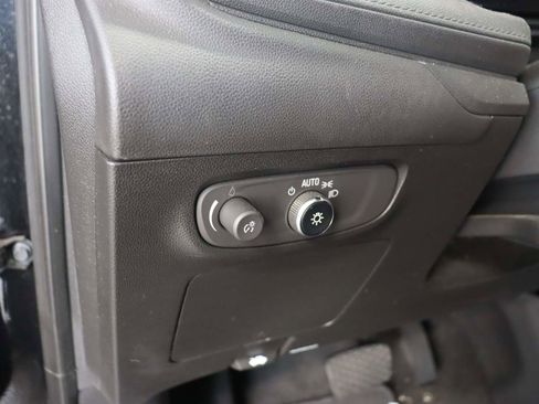 Used 2024 Buick Encore GX Sport Touring image 13