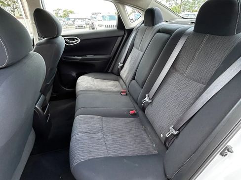 Used 2014 Nissan Sentra SV FWD image 29