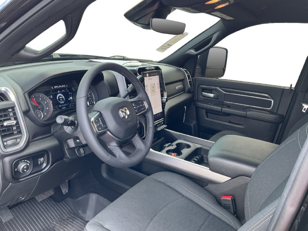 Used 2025 RAM 2500 Big Horn AWD/4WD image 11