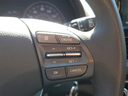 Used 2018 Hyundai Elantra GT image 22