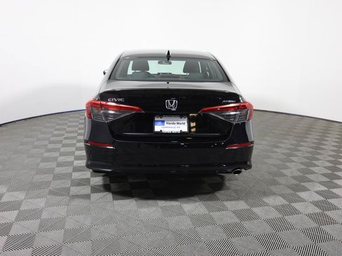 Used 2023 Honda Civic Sport image 6