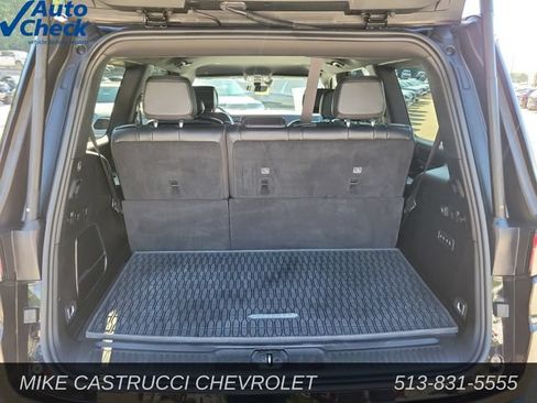 Used 2024 Jeep Wagoneer Series III AWD/4WD image 27