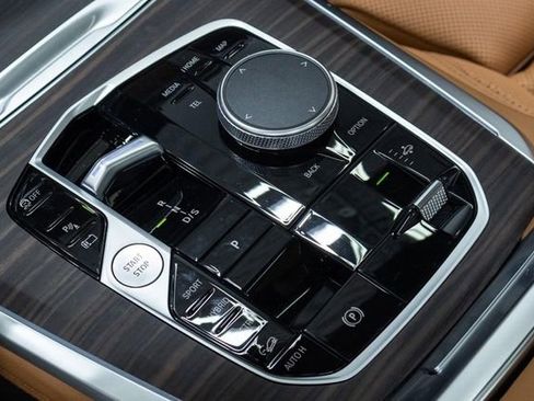 New 2026 BMW X5 xDrive50e image 20