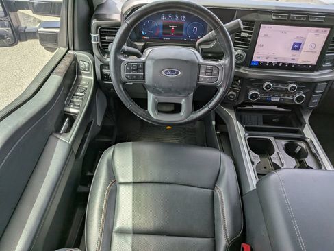 Used 2023 Ford F250 Lariat w/ Lariat Ultimate Package AWD/4WD image 17