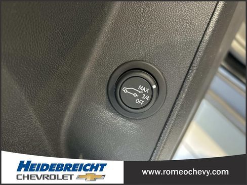 Certified 2021 Chevrolet Equinox LT FWD image 30