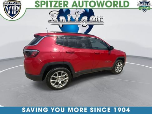 Used 2023 Jeep Compass Latitude AWD/4WD image 9