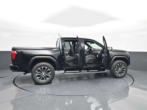 New 2026 GMC Canyon Denali image 44