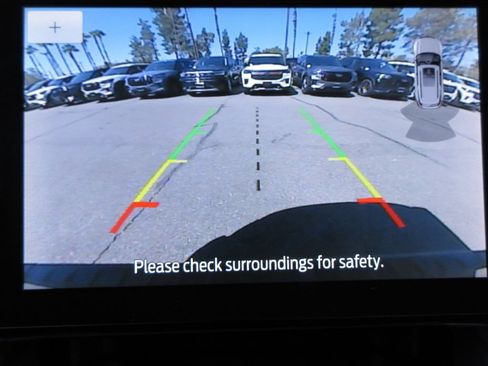 Used 2021 Ford Explorer XLT w/ Equipment Group 202A RWD image 19