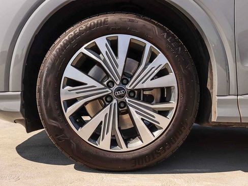 Used 2023 Audi Q4 e-tron Premium w/ Convenience Package RWD image 14