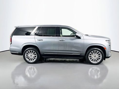 Used 2023 Cadillac Escalade Premium Luxury AWD/4WD image 4