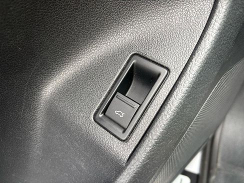 Used 2013 Volkswagen Jetta GLI image 15