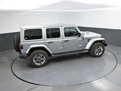 Used 2020 Jeep Wrangler Unlimited Sahara AWD/4WD image 35