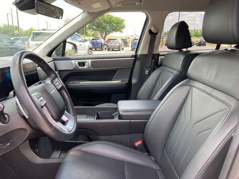 Used 2025 Hyundai Santa Fe SEL AWD/4WD image 9