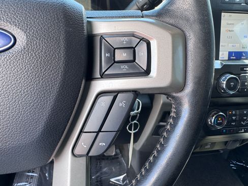Used 2020 Ford F450 Lariat w/ Lariat Value Package AWD/4WD image 32