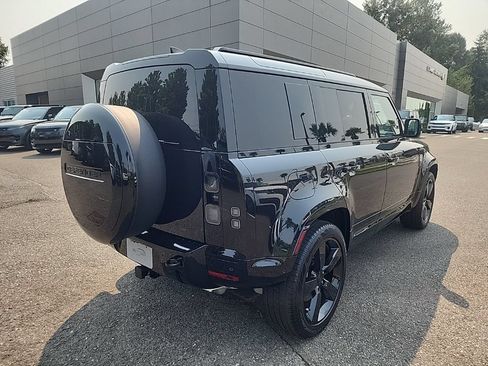 New 2026 Land Rover Defender 110 X-Dynamic SE AWD/4WD image 7