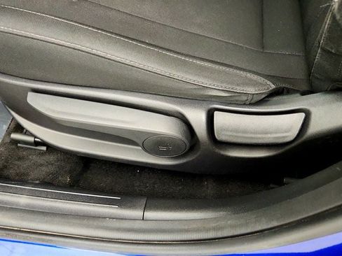 Used 2022 Hyundai Elantra SEL w/ Convenience Package FWD image 11