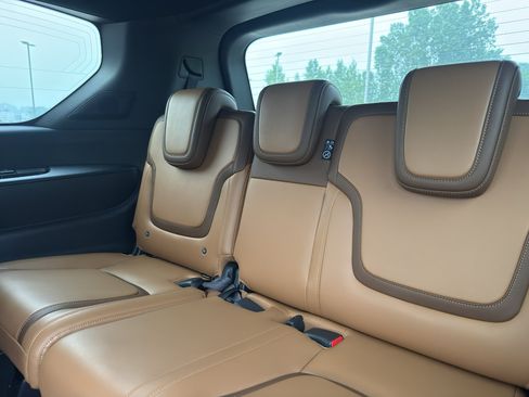 New 2026 Nissan Armada SL w/ Captain's Chari Seat Package AWD/4WD image 29