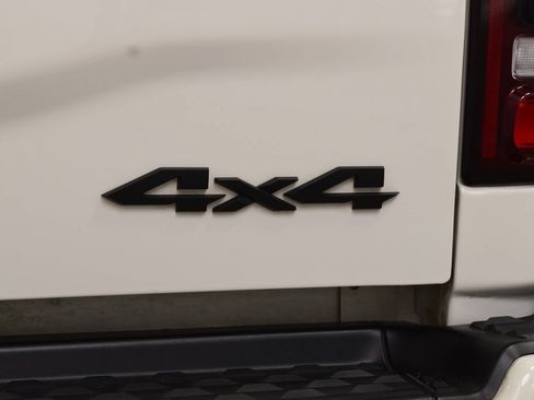 Used 2024 RAM 2500 Laramie w/ Night Edition image 20