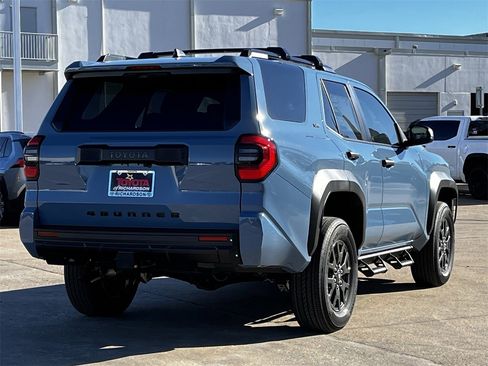 New 2026 Toyota 4Runner SR5 image 4