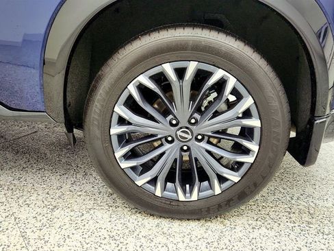 Used 2025 Nissan Rogue Platinum w/ Platinum Premium Package image 9