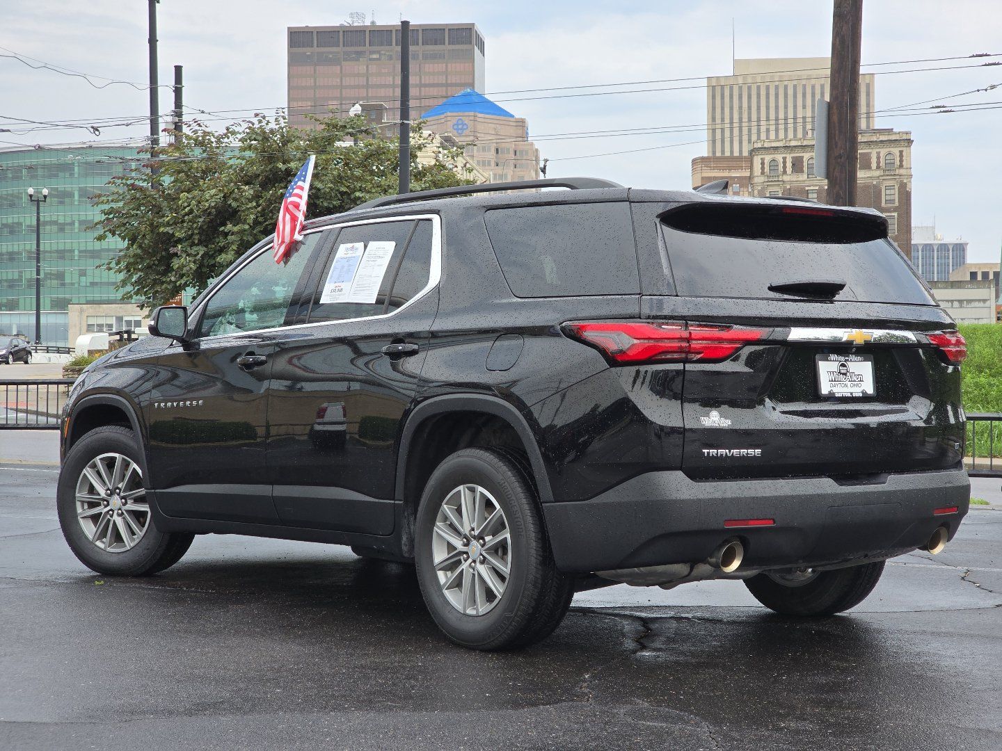 Used 2023 Chevrolet Traverse LT FWD image 24
