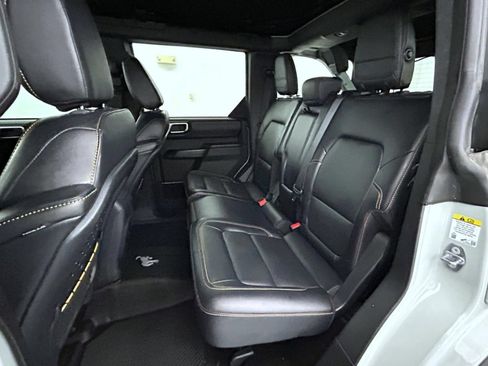 Used 2024 Ford Bronco Badlands AWD/4WD image 19