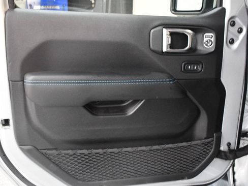 Used 2024 Jeep Wrangler High Altitude AWD/4WD image 22