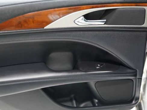 Used 2017 Lincoln MKZ Select w/ Climate Package FWD image 33