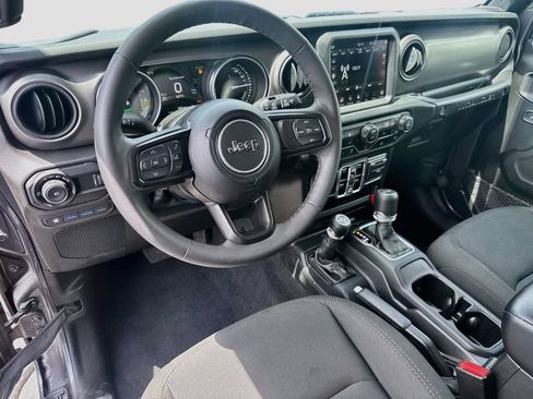 Certified 2023 Jeep Wrangler Unlimited w/ Cold Weather Group AWD/4WD image 10