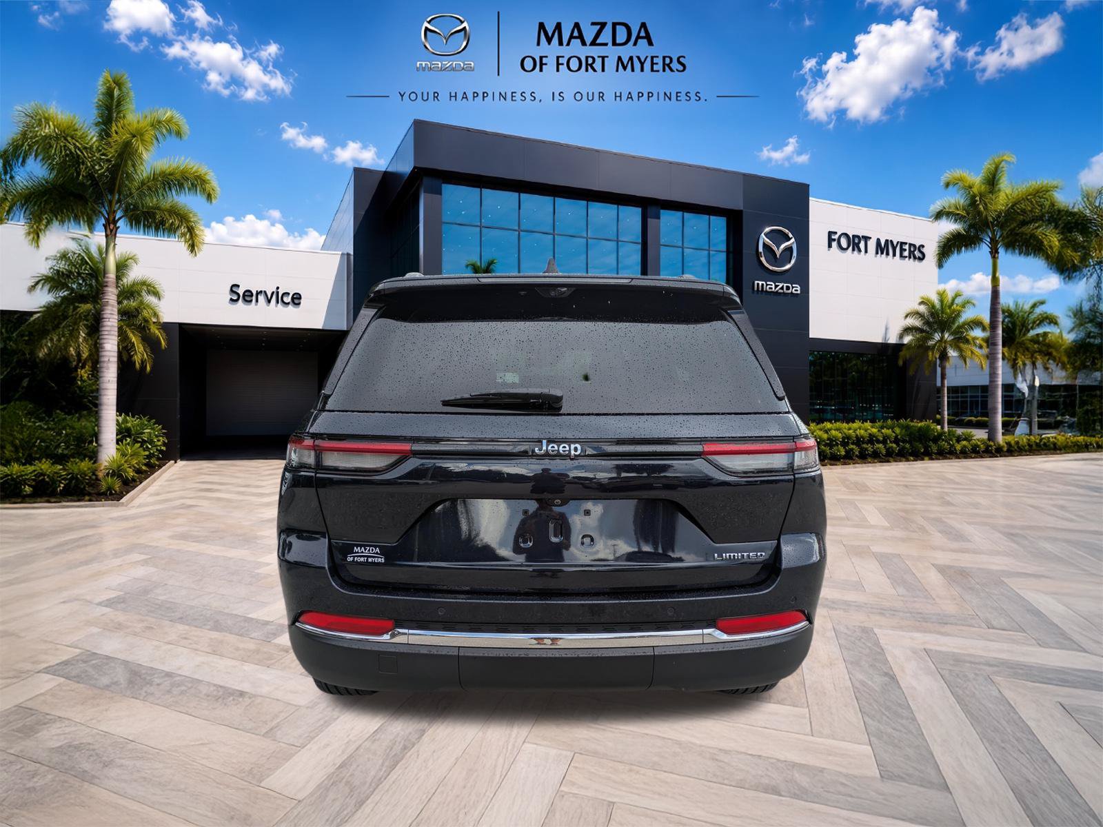 Used 2024 Jeep Grand Cherokee Limited w/ Luxury Tech Group II RWD image 6