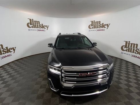 Certified 2023 GMC Acadia SLE w/ Driver Convenience Package image 3