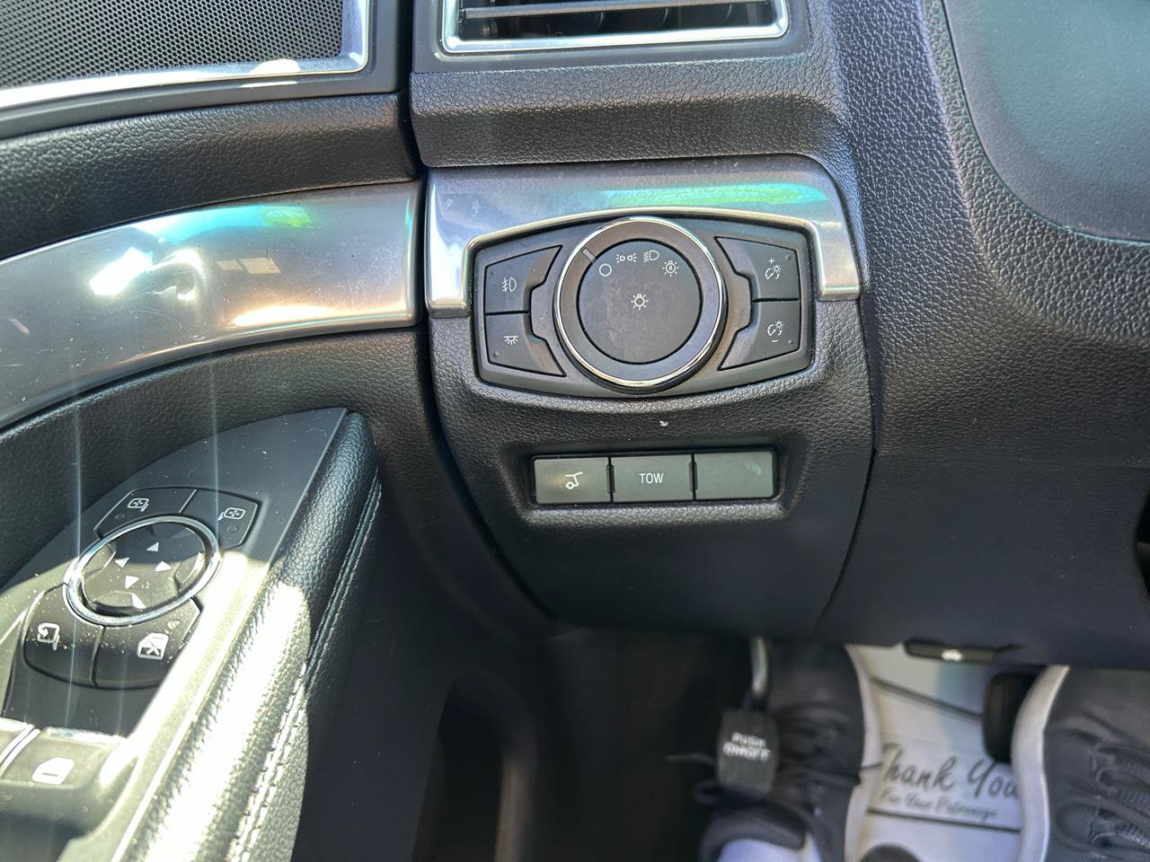 Used 2016 Ford Explorer Limited w/ Equipment Group 301A AWD/4WD image 28