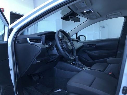 Used 2025 Toyota Corolla LE image 11