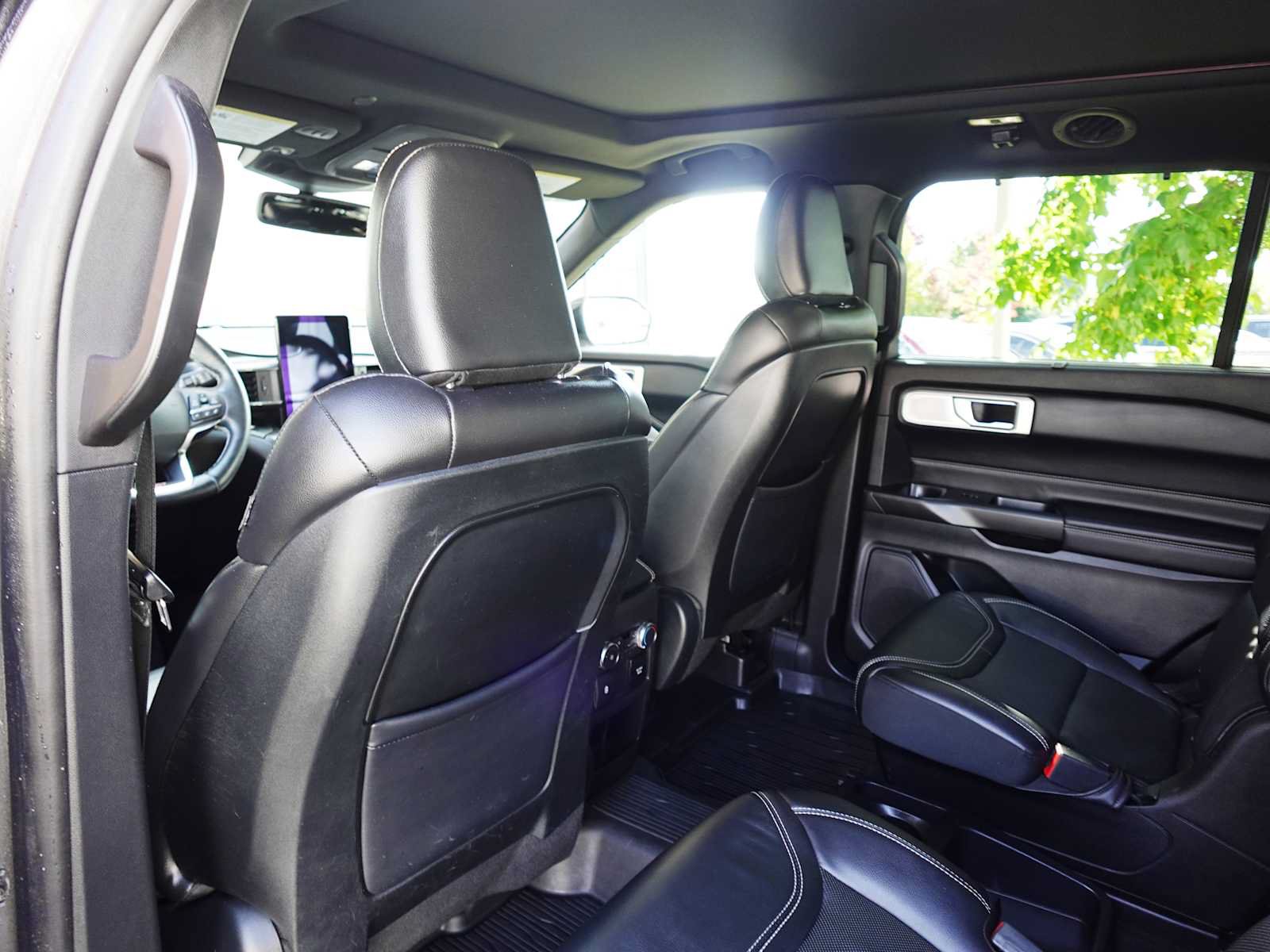 Used 2020 Ford Explorer ST w/ Premium Technology Package AWD/4WD image 28