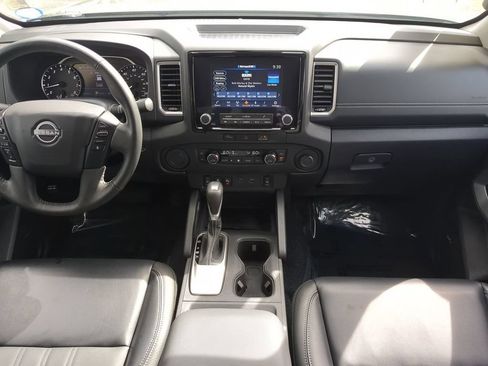 Certified 2024 Nissan Frontier SL w/ Technology Package RWD image 15