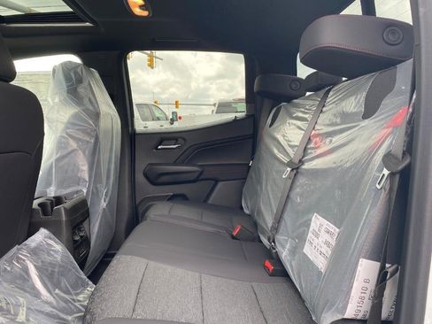 New 2025 Chevrolet Colorado Z71 w/ Technology Package AWD/4WD image 23