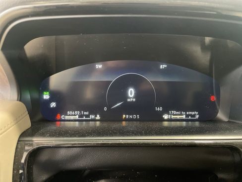 Used 2023 Lincoln Nautilus Reserve w/ Monochromatic Package image 23