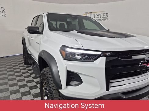 Certified 2025 Chevrolet Colorado ZR2 w/ Technology Package AWD/4WD image 11