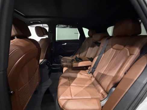 Used 2019 Audi Q5 Prestige w/ Prestige Package AWD/4WD image 28