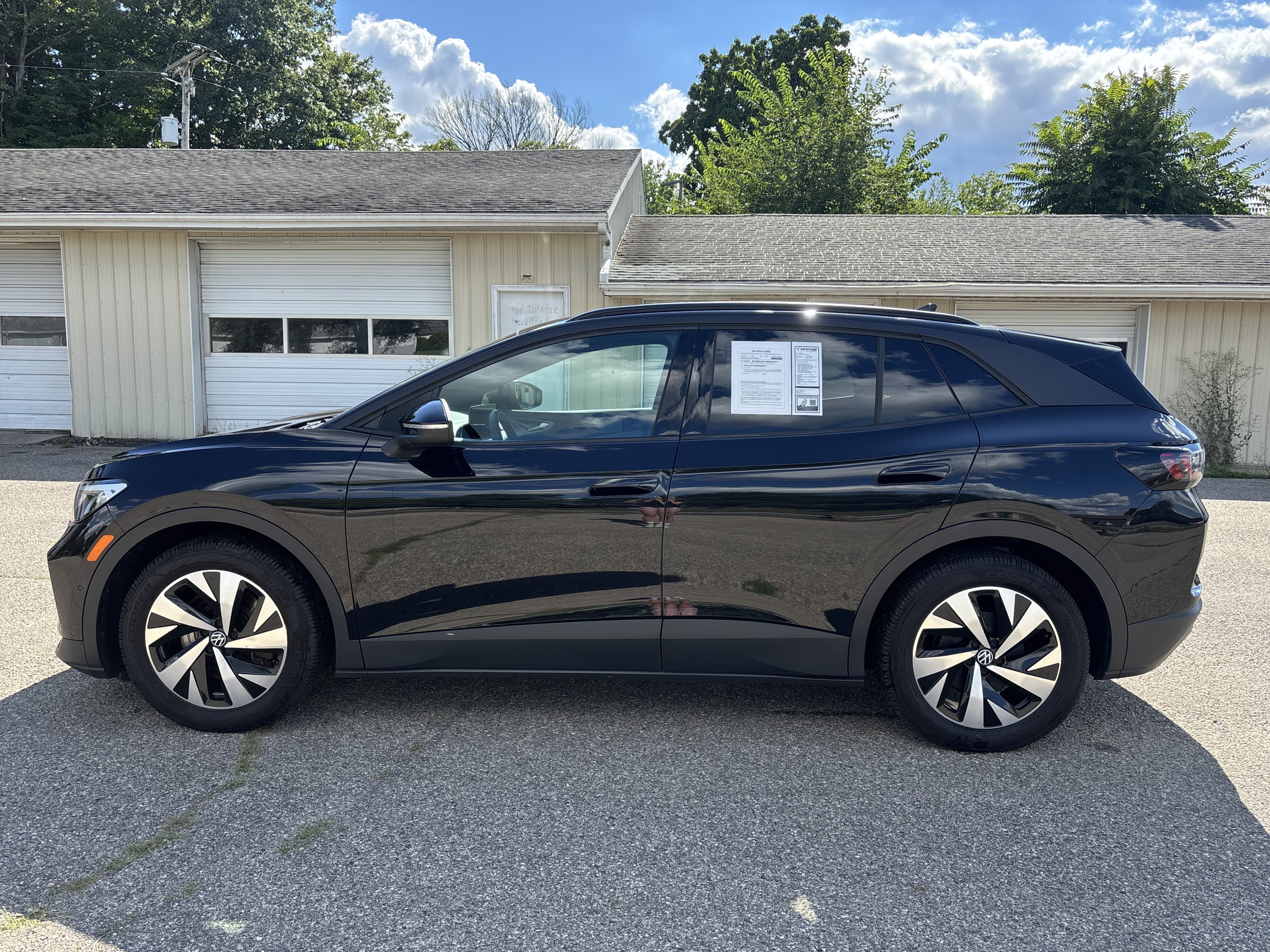 Used 2024 Volkswagen ID.4 2WD image 7